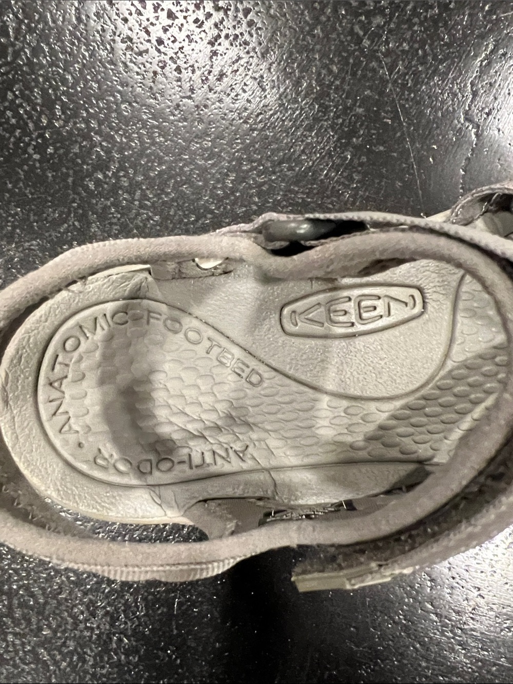 Keen Rose Closed-Toe Outdoor Sandals in Gargoyle/Raven Size 8 - Picture 11 of 12